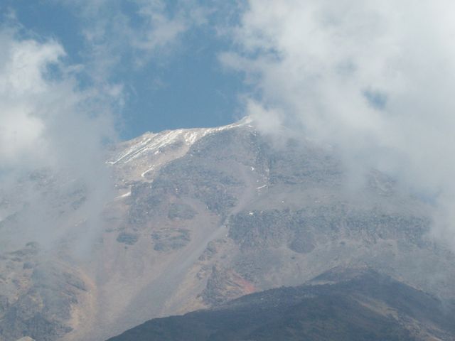CAMINO A CARA ORIENTE ASOMANDOSE SU MAJESTAD CITLALTEPETL